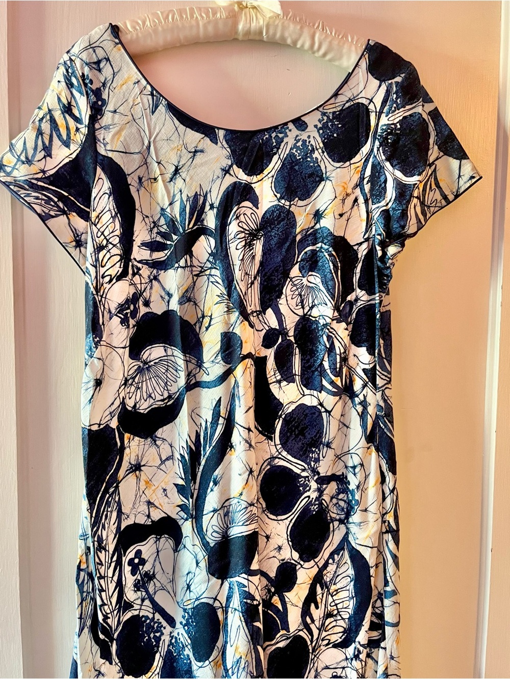 Iolani Made in Hawaii Navy Floral Maxi Dress with Scoop Neck, Post-Impressionist